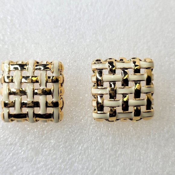 Braided White and Gold Square Earrings - Picture 3 of 7